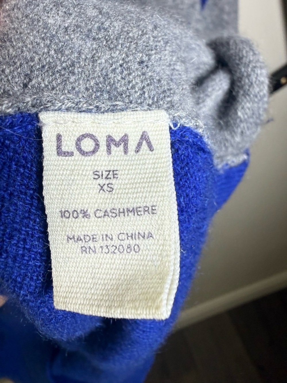 Loma London Women's Geometric Crewneck Sweater 100% Cashmere - Gray & Blue - Picture 3 of 4